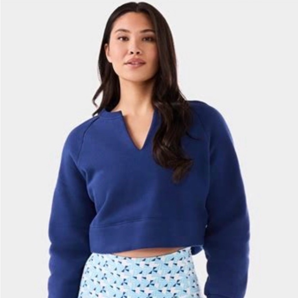 TAVI - Easy Breezy Pullover Sweatshirt Crop - V at neck -  Deep Navy - NWT